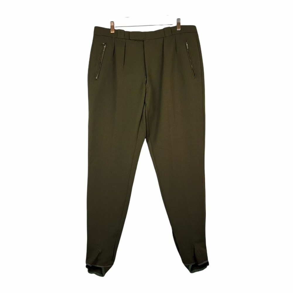 Hofstetter Sports Genéve Switzerland Khaki Knit Stirrup Pants